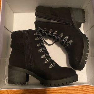 Madden Girl by Steve Madden Black Hayes Hiking Boots size 6.5 women’s US